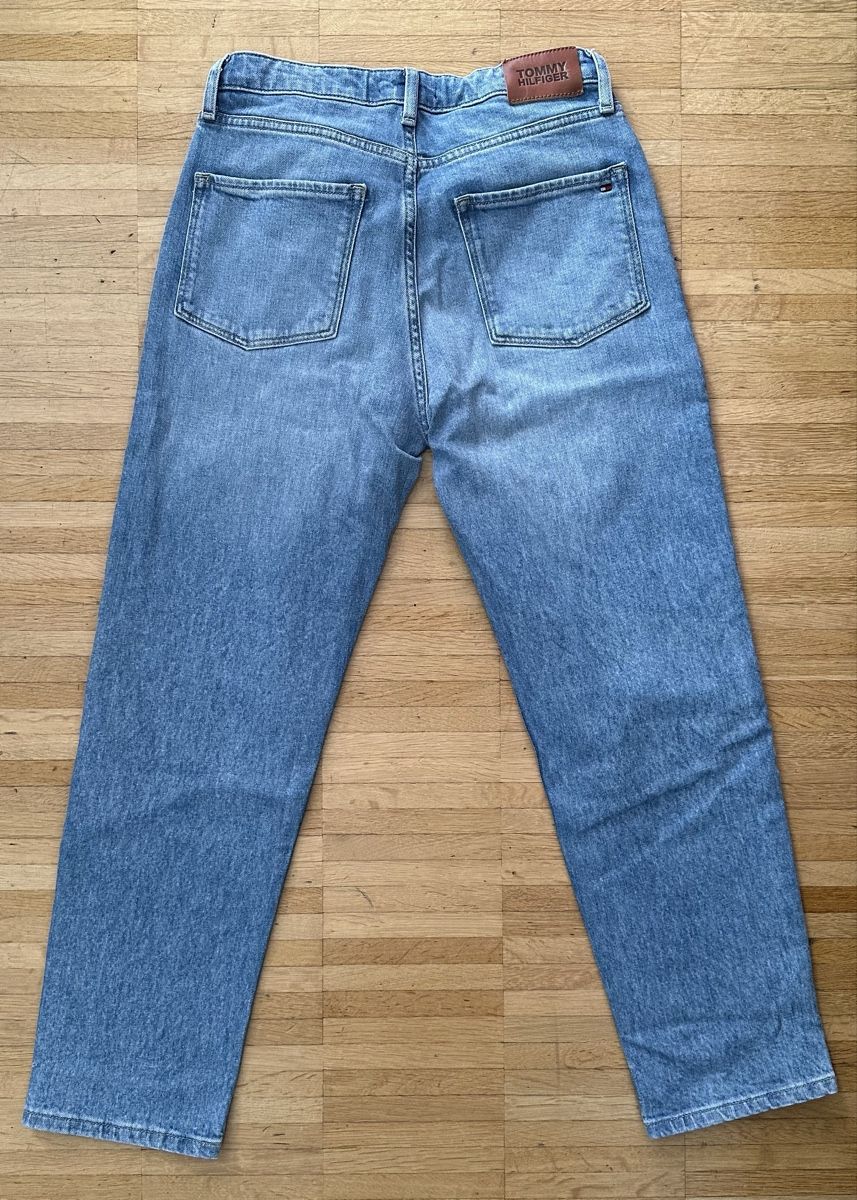 Tommy Hilfiger Pantaloni: Tommy Hilfiger Jeans 164 neu – Nuovo e nell'imballaggio originale da Wetzikon ZH venduto da brandshop 2