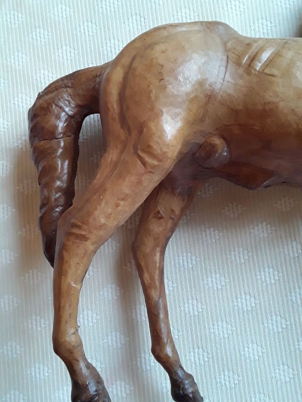 Statuette: Grosse Pferdefigur Antik Leder – Usato da Zürich venduto da helsan 6