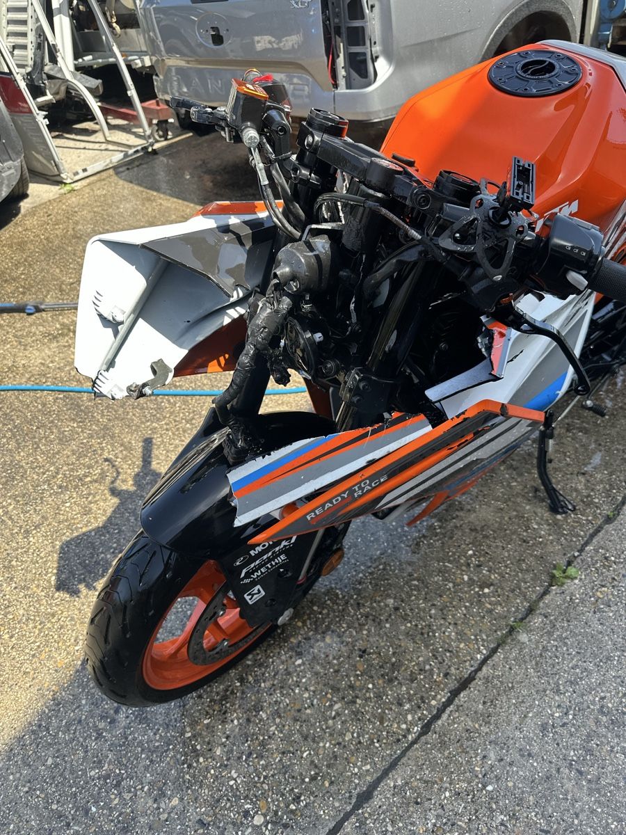 KTM Route: KTM RC 125 – Défectueux à Treycovagnes par Campingcar65 8