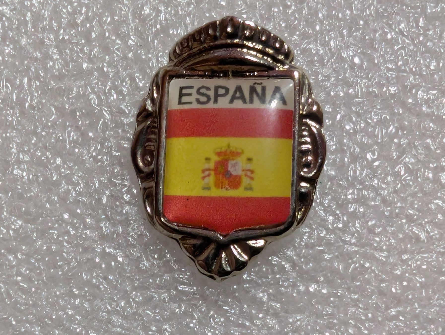 Plaketten & Abzeichen: Ansteckpin 147: Espana – Gebraucht aus Oppligen von Pin-Fall-Shop