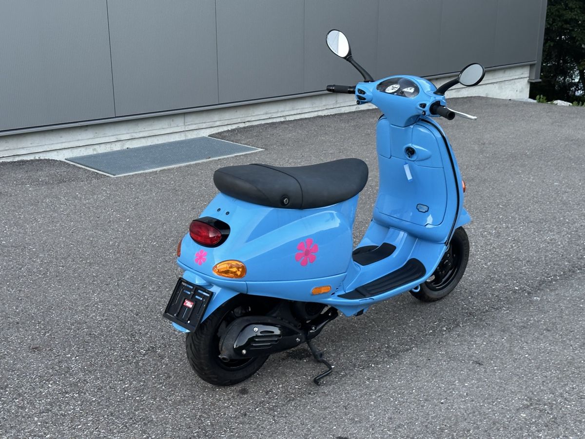 Piaggio Route: Piaggio Vespa 125i 3585 km – D'occasion à Zullwil par Autocentersalii 2