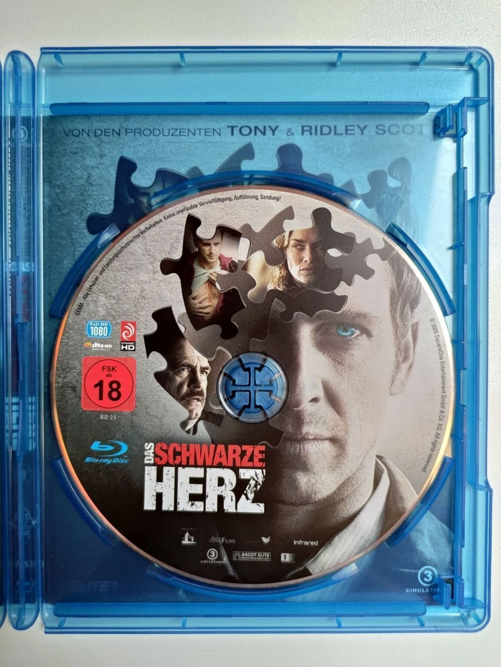 Tutti i DVDs: Das Schwarze Herz – Usato da Liestal venduto da Kratzilla 1