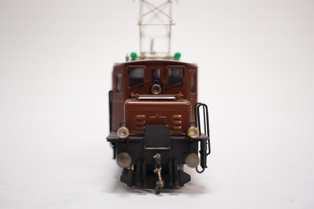 Metropolitan Modelleisenbahnen: 1œ Metrop 722 SBB Ae 3/6 I 10655 braun – Gebraucht aus Uetendorf von tigermuegi 2