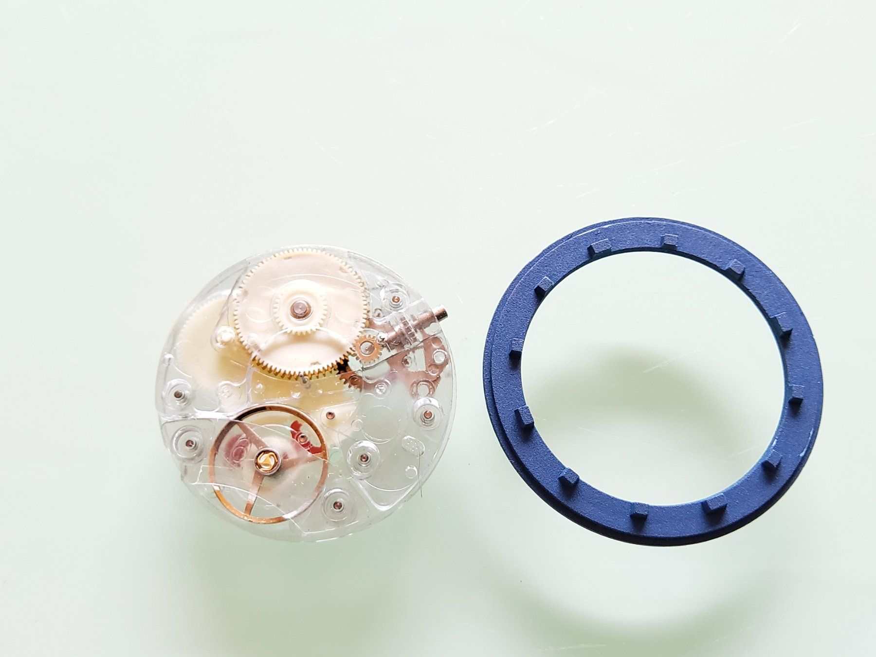Uhren: Deux mouvements de montre "Astrolon" – Gebraucht aus Malleray von Broc-Mo 6