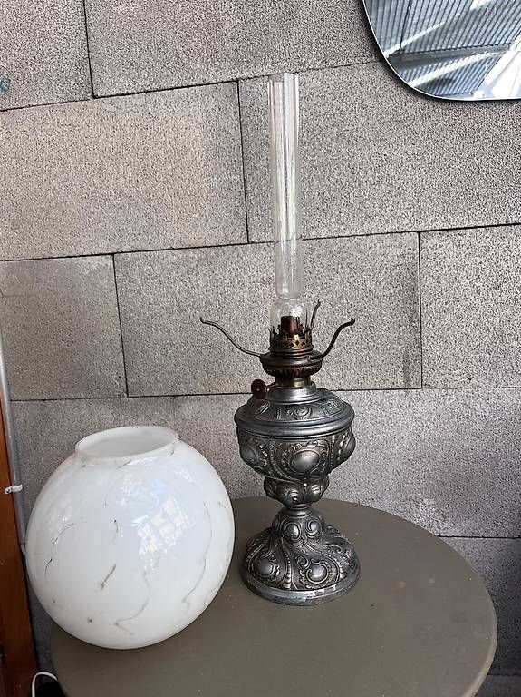 Lampade: Schöne Petrollampe um 1900 – Usato da Zollikofen venduto da Maxmaria 1