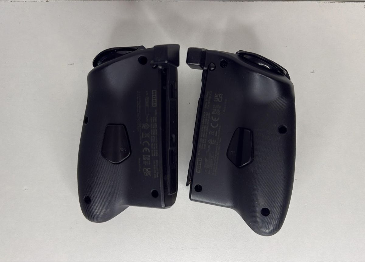 Controller: Hori Split Pad Pro Controller for Nintendo Switch! – Usato da Ehrendingen venduto da bubulence 1