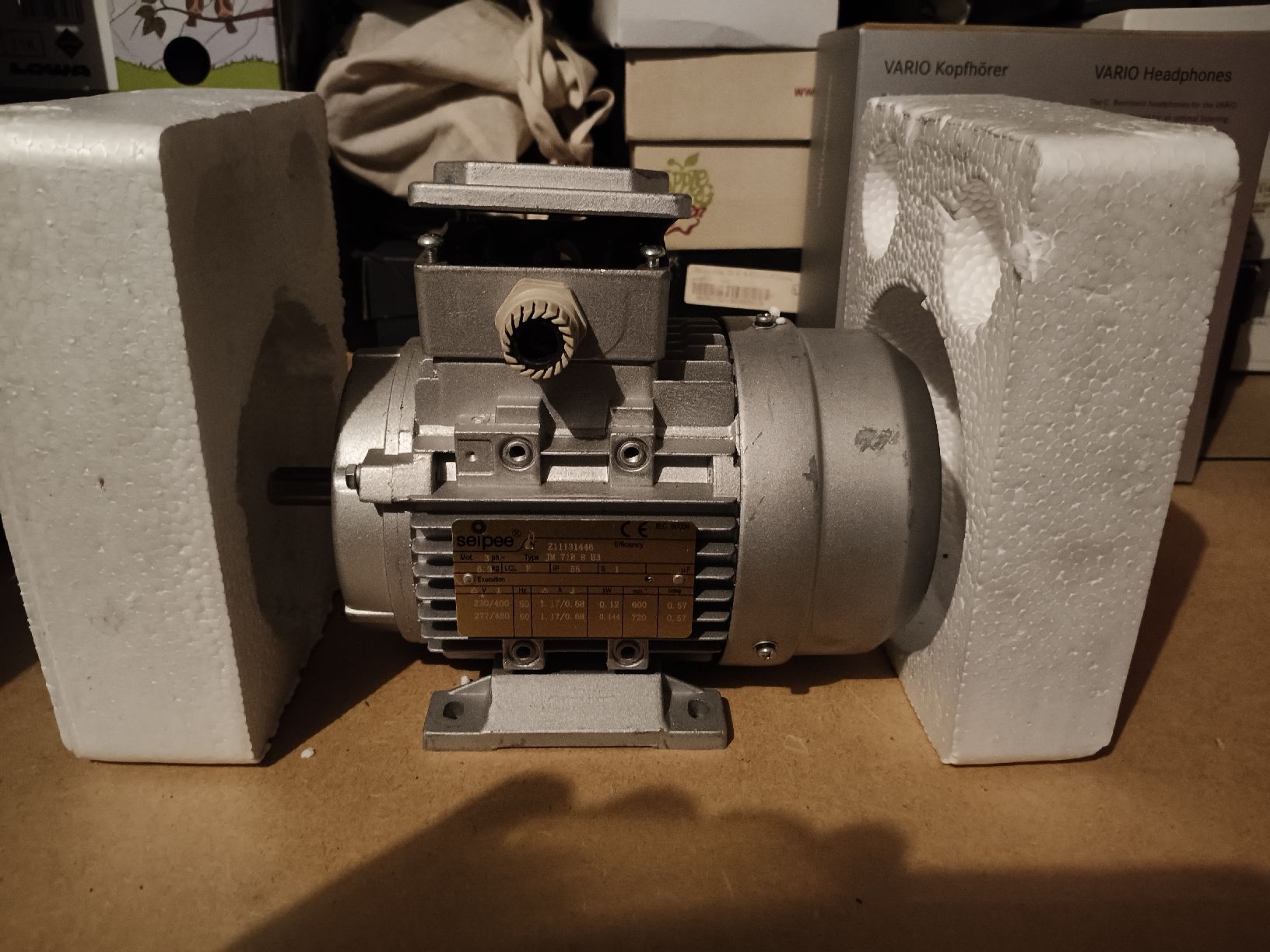 Motoren: moteur 0.12 kw – Gebraucht aus Basel von AdMack