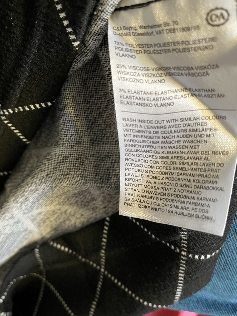 C&A Vestiti: Robe noire taille 50  – Usato da Genève venduto da ct_fqr8 3