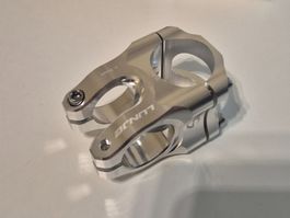 Fahrrad Vorbau LUNJE 35 mm silber neu/ungebraucht