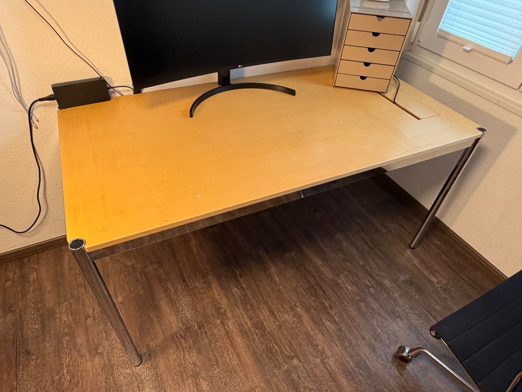 USM Tavoli: USM Haller Tisch, Platte Buche – Usato da Au ZH venduto da sieberlei 1