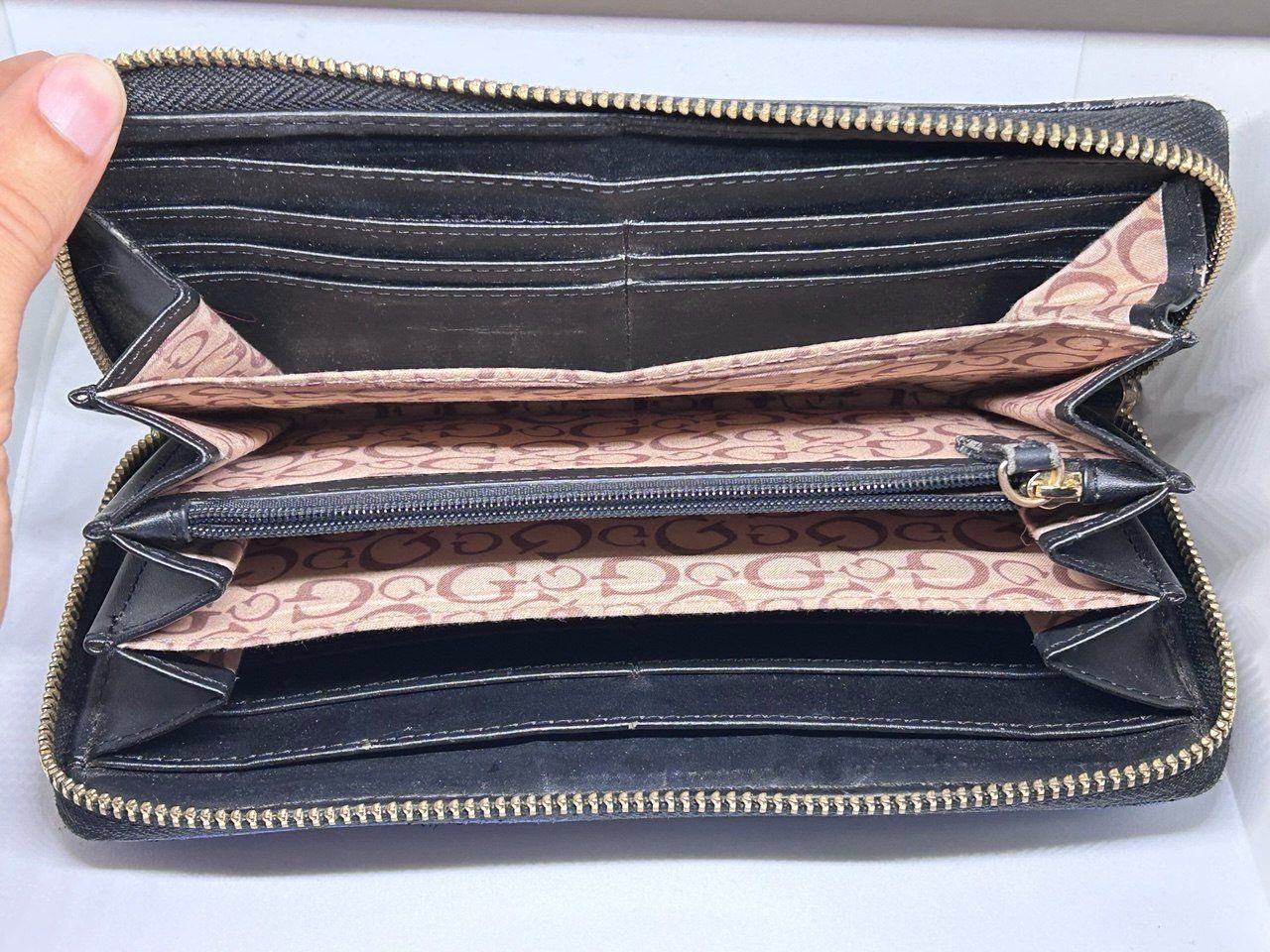 Guess Portamonete: Portafoglio GUESS – Usato da Giubiasco venduto da LorisVale 6