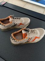 Cetti Damen-Sneaker Grösse 40 – Beige/Silber mit Leo-Details