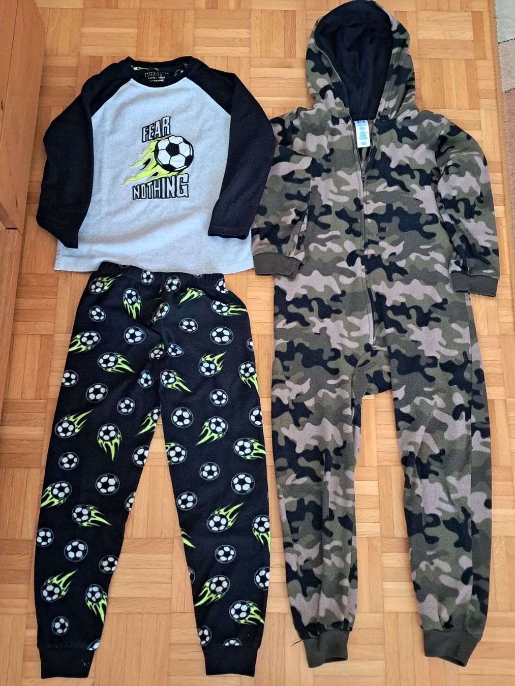 Pigiama & Simili: Kinder Pyjama Set, Grösse 128 – Usato da Meilen venduto da Vaurien15