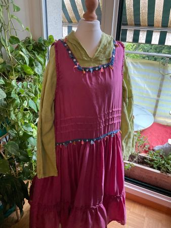 Merveilleuse robe en pure soie rose EWA I WALLA, Gr. M/ L
