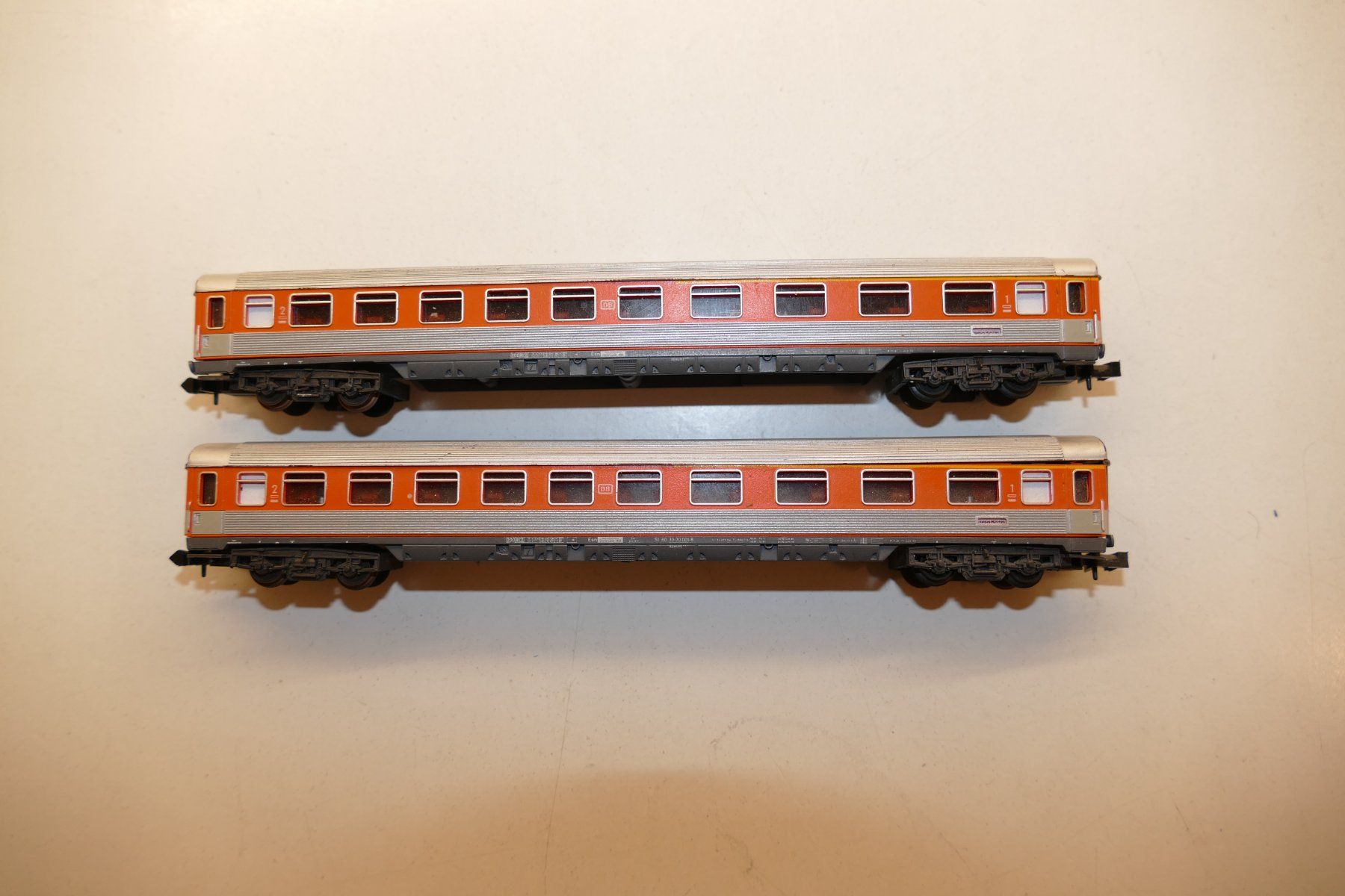Trix Modellini di ferrovie: Minitrix N: 2xDB Personenwagen – Usato da Niederhasli venduto da rail-duerst 1