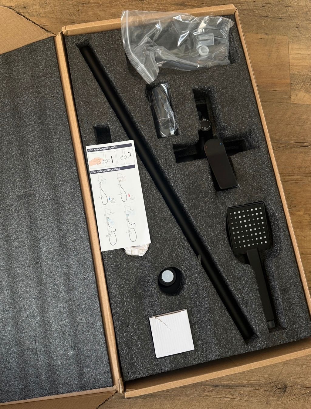 Docce: Duschsystem/ shower system – Nuovo (secondo la descrizione) da Bern venduto da mystyle_bern