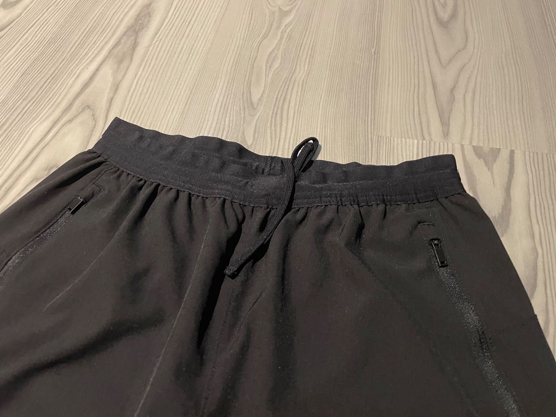 H&M Pantaloni: Jogginghose – Usato da Freienwil venduto da weberjoel 3