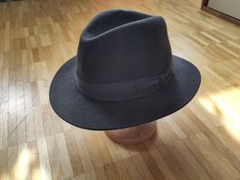 Black Borsalino fedora hat, size 60, excellent condition!