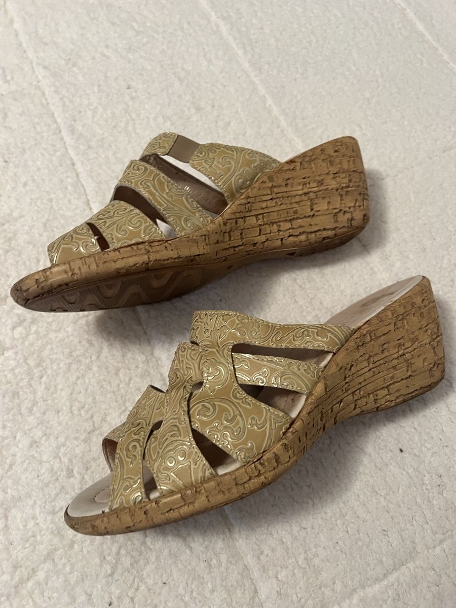 Scarpe da donna: NEU**RHODE SANDALE Gr. 40**SUPER ALS GESCHENK*** – Nuovo (secondo la descrizione) da Zürich venduto da Ceca52 6