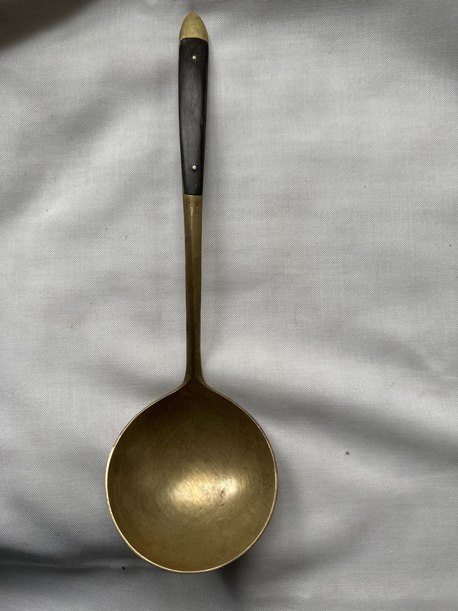 Cucchiai: Messing Schöpfkelle mit Holzgriff Vintage 25cm – Usato da Zürich venduto da Chaeffeler