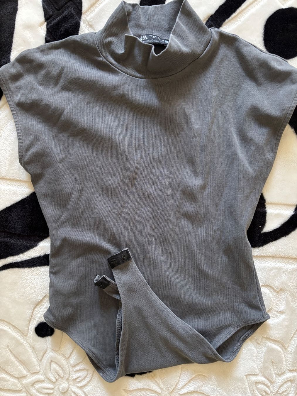 Zara Tops: Zara Body – Gebraucht aus Bern von ViksiBash 2