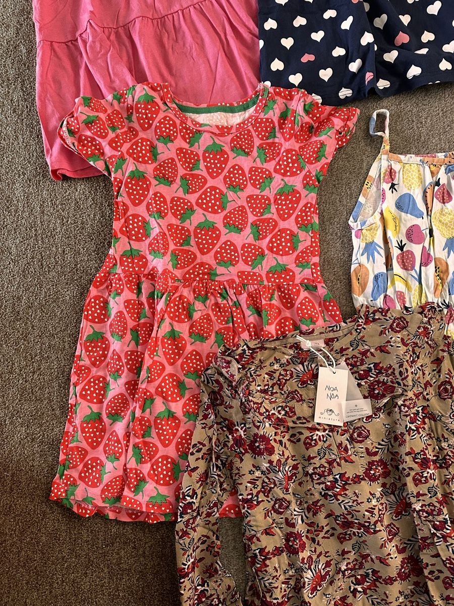 Lotti & Set di vestiti: 5 Sommerkleider Gr. 122/128 – Usato da Stäfa venduto da Oster_glocke 3