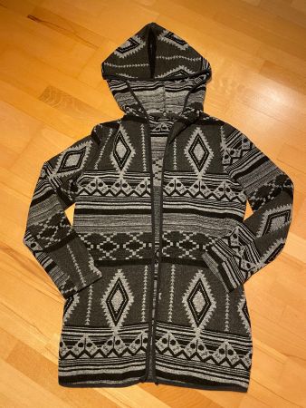 Only Strickjacke mit Kapuze, Gr. M, Ethno Style, Grau