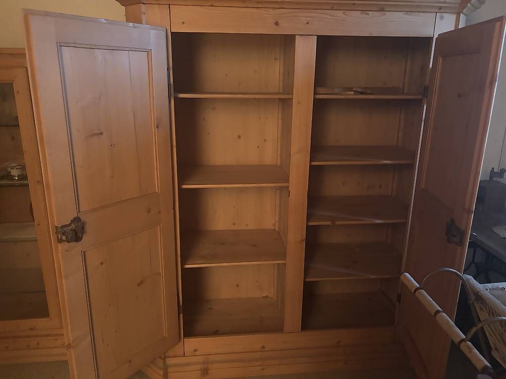 Schränke: Bauernschrank – Gebraucht aus Jona von Heubuch1 1