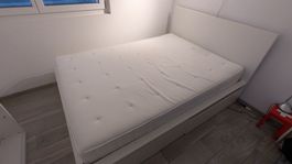 Ikea Bett mit Matratze