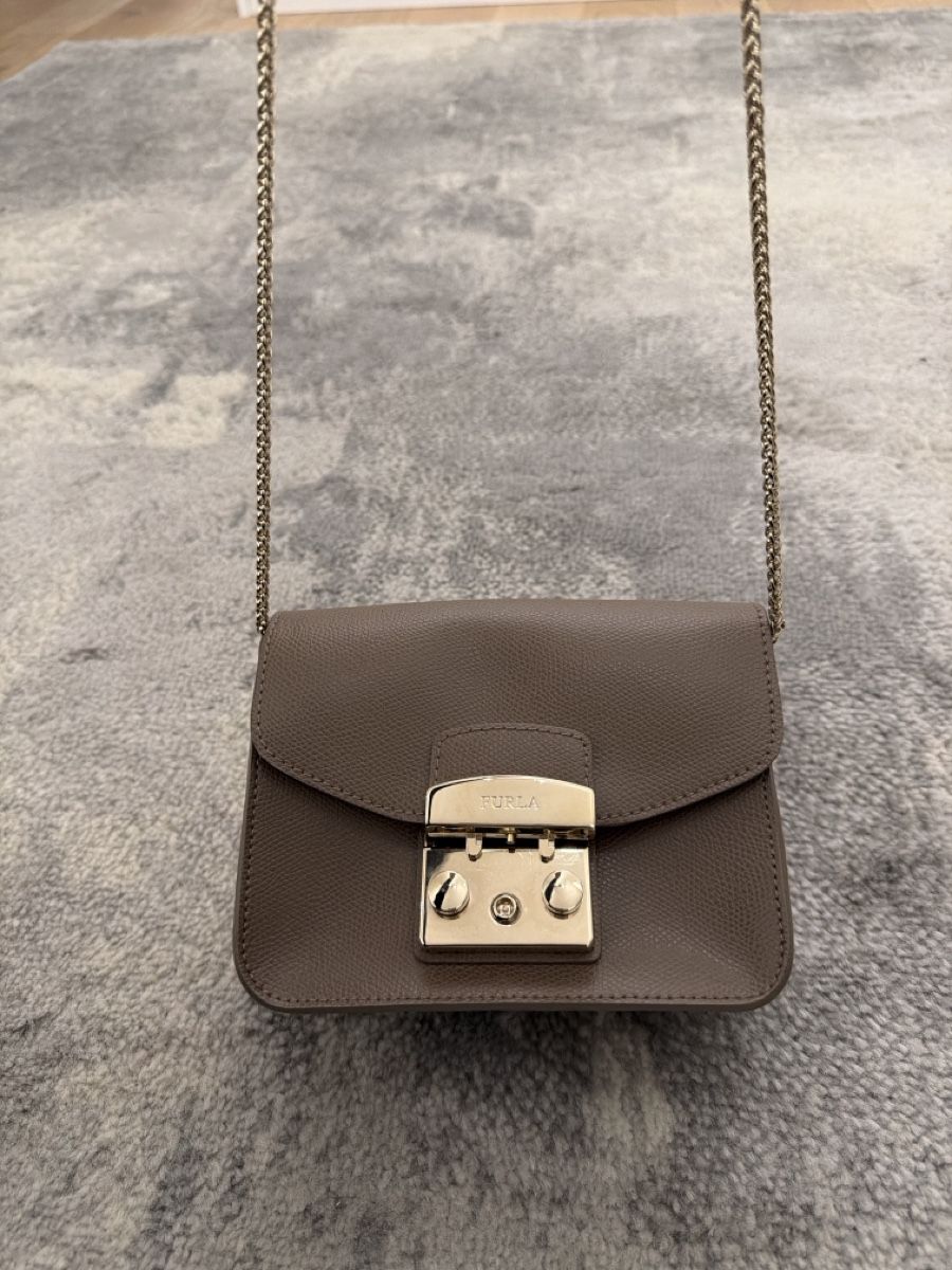 Furla Borse da donna: Sac à main beige FURLA – Nuovo (secondo la descrizione) da Chailly-Montreux venduto da 25._sv 2