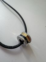 Kette mit Anhänger schwarz goldfarben Römische Ziffern