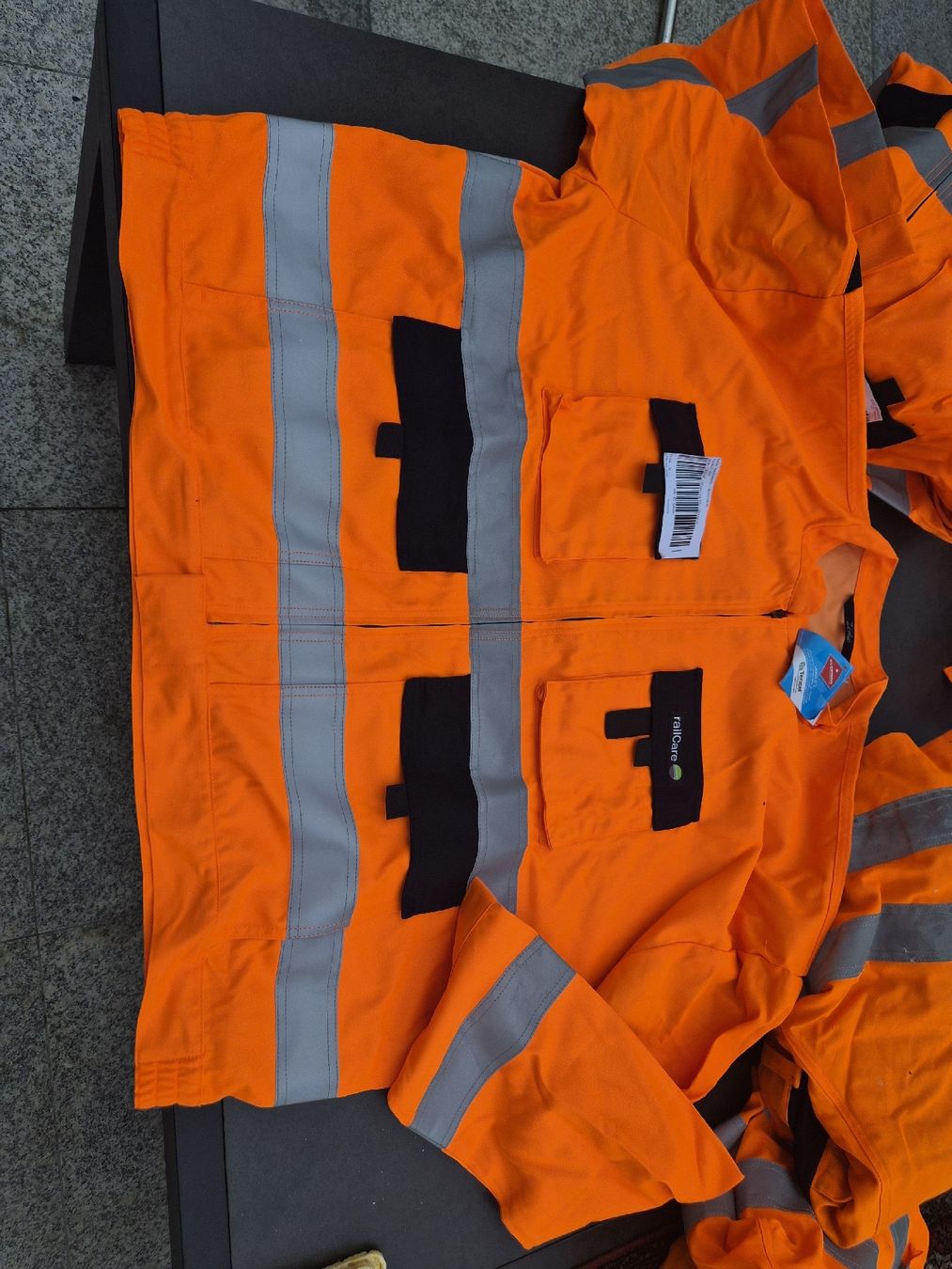 SBB/CFF/FFS Uniformi: Signal-Arbeitsjacke Orange Grösse 66 L  – Nuovo (secondo la descrizione) da Fislisbach venduto da Crisisgusita