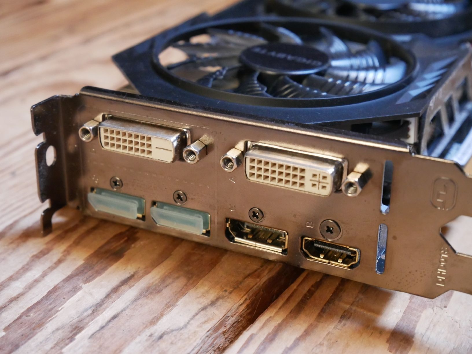 Nvidia Grafikkarten: Gigabyte NVidia Geforce GTX 970 – Gebraucht aus Bern von  2