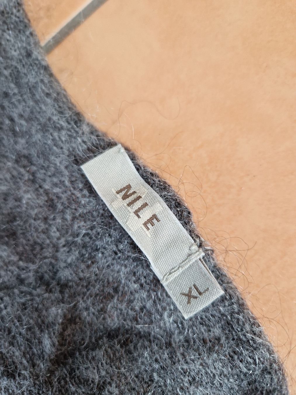 Nile Pulls & Sweat-shirts: Nile Pullover XL Wolle – D'occasion à Lichtensteig par Cocabana_16 1