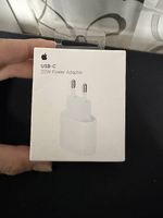 Apple 20Watt USB - C Ladegerät (Ungeöffnet)
