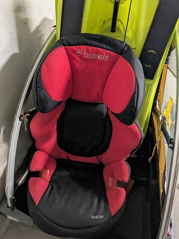 Sièges auto: Kindersitz – D'occasion à Burgdorf par Almut83