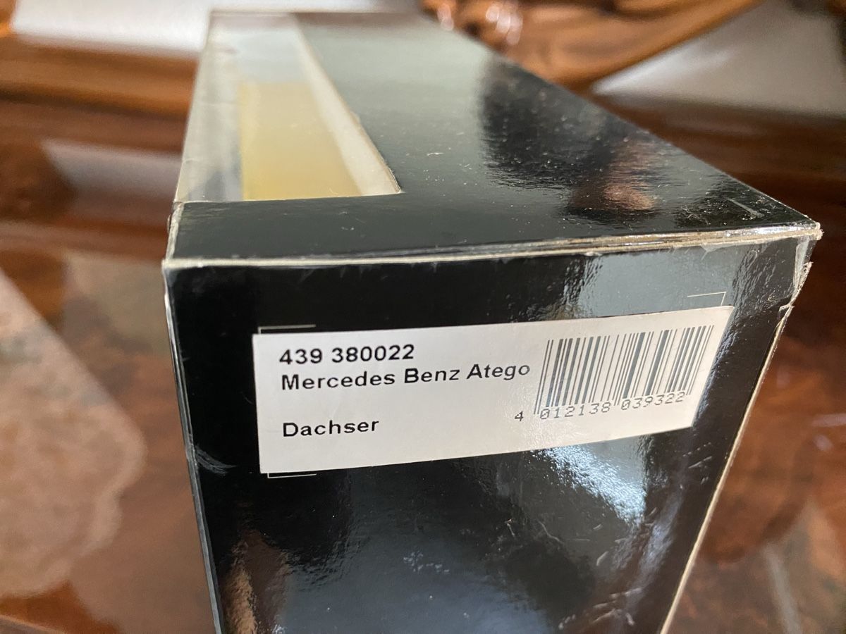 Mercedes-Benz Modellini d'auto: Mercedes Benz Atego Dachser – Nuovo e nell'imballaggio originale da St. Margrethen SG venduto da Alfista_159 1