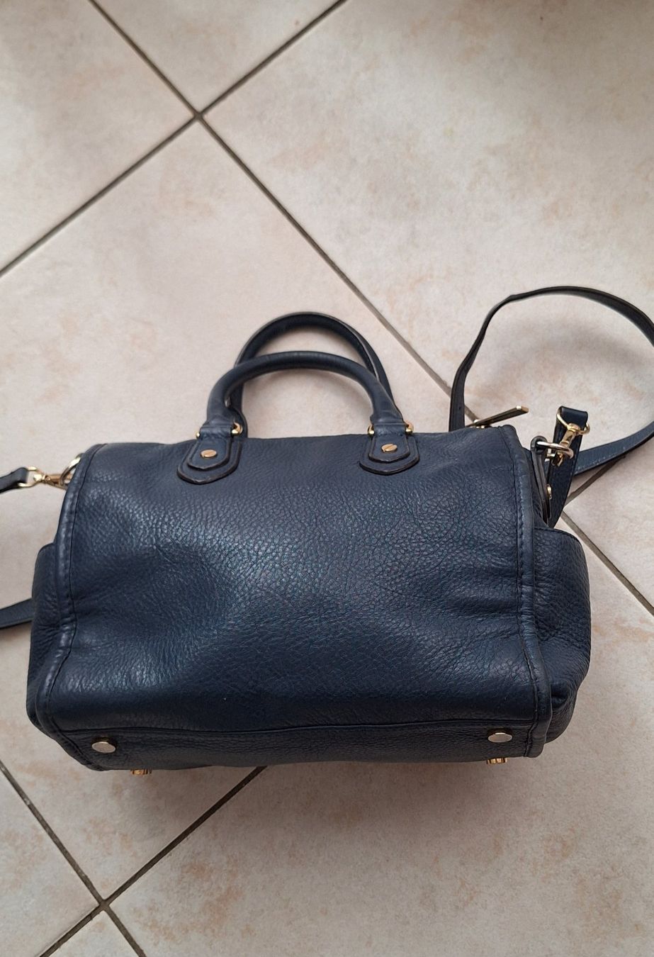 Michael Kors Borse da donna: Sac Michael Kors en cuir – Usato da St-Triphon venduto da Jldr0 5