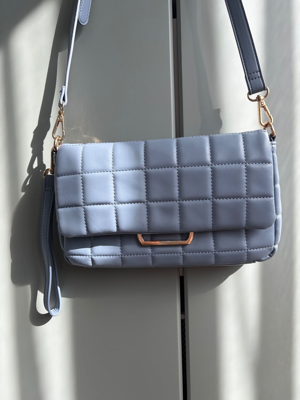 Hallhuber Borse da donna: Handtasche Steppoptik hellblau mit Trageriemen – Usato da Bütschwil venduto da melilissi1