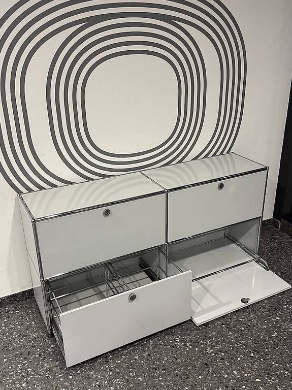 Scaffali: USM Haller Sideboard Lichtgrau. – Usato da Glattbrugg venduto da q-aderdesign 3