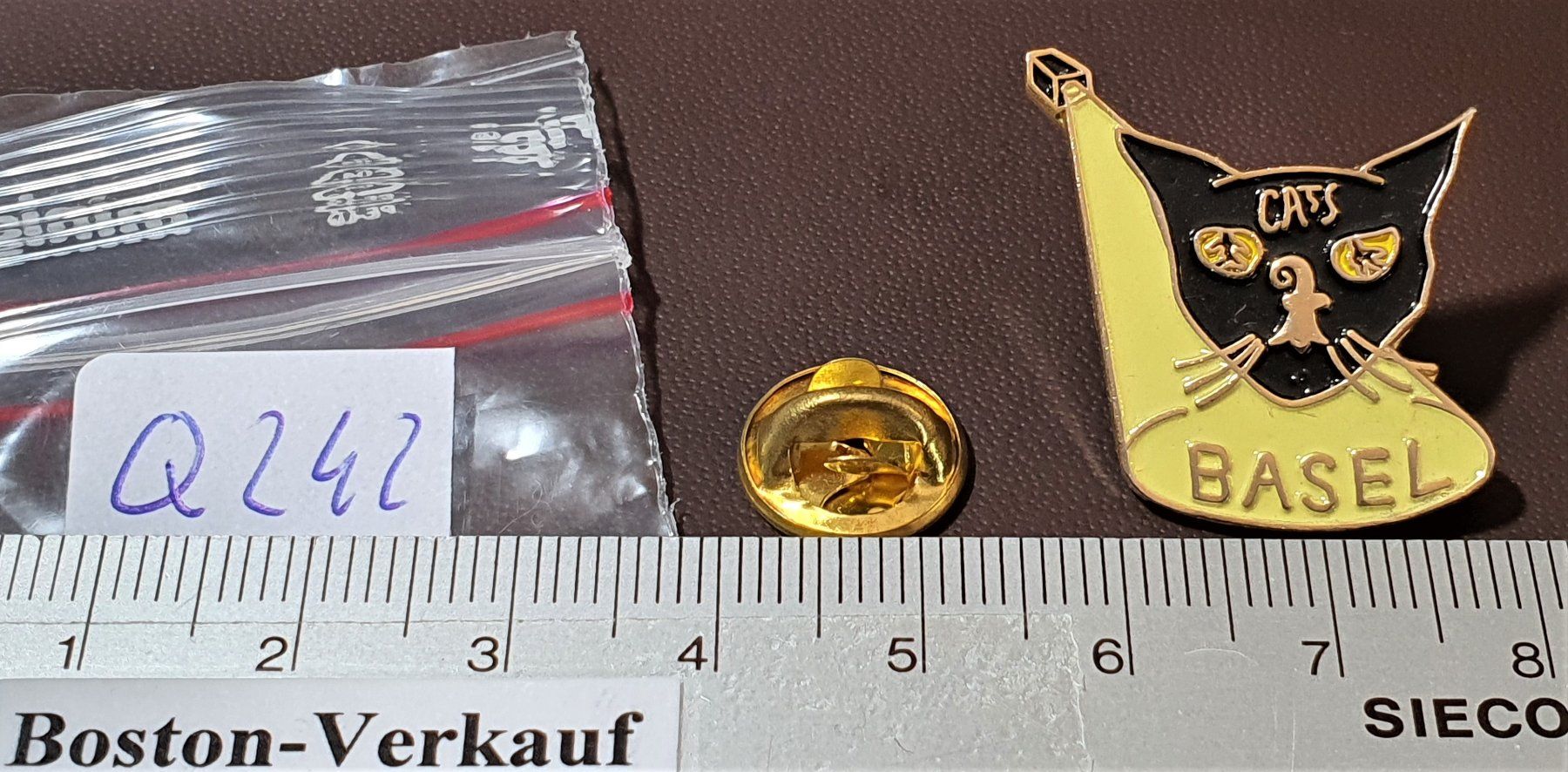 Placchette & Badge: Q242 - Pin Musical Cats Basel Katzen Cat – Usato da Reinach BL venduto da Boston-Verkauf 1