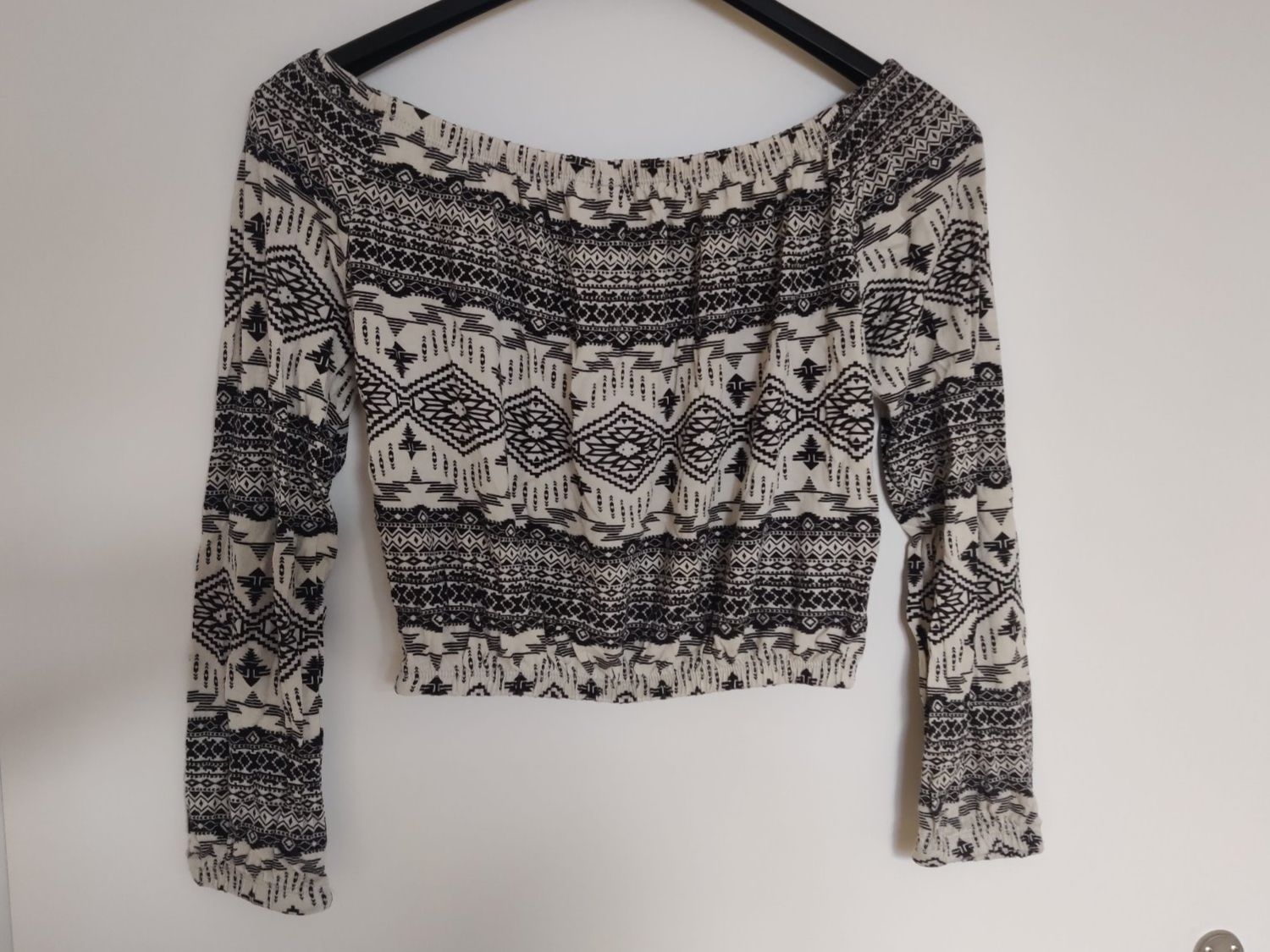 Tops: Schulterfreies Boho Shirt, H&M, Grösse XS – Gebraucht aus Birmensdorf ZH von Nebuliane 1