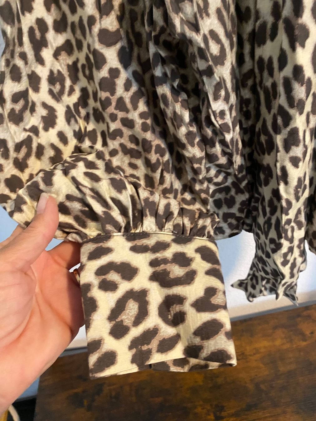 Camicette: Tolle Bluse im Leoprint🐆 – Usato da Teufen AR venduto da Memilu 2