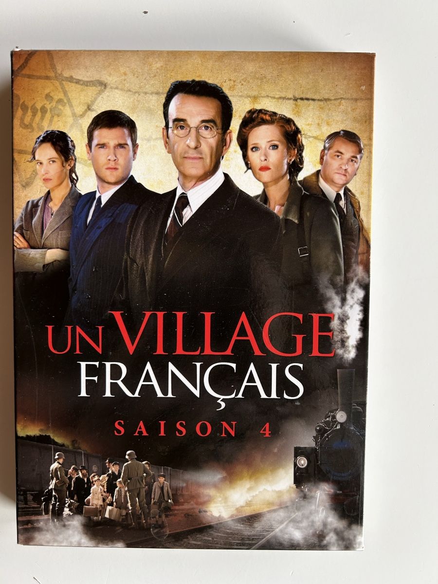 Tutti i DVDs: UN VILLAGE FRANÇAIS SAISON 4 – Usato da St-Cierges venduto da Crisi53