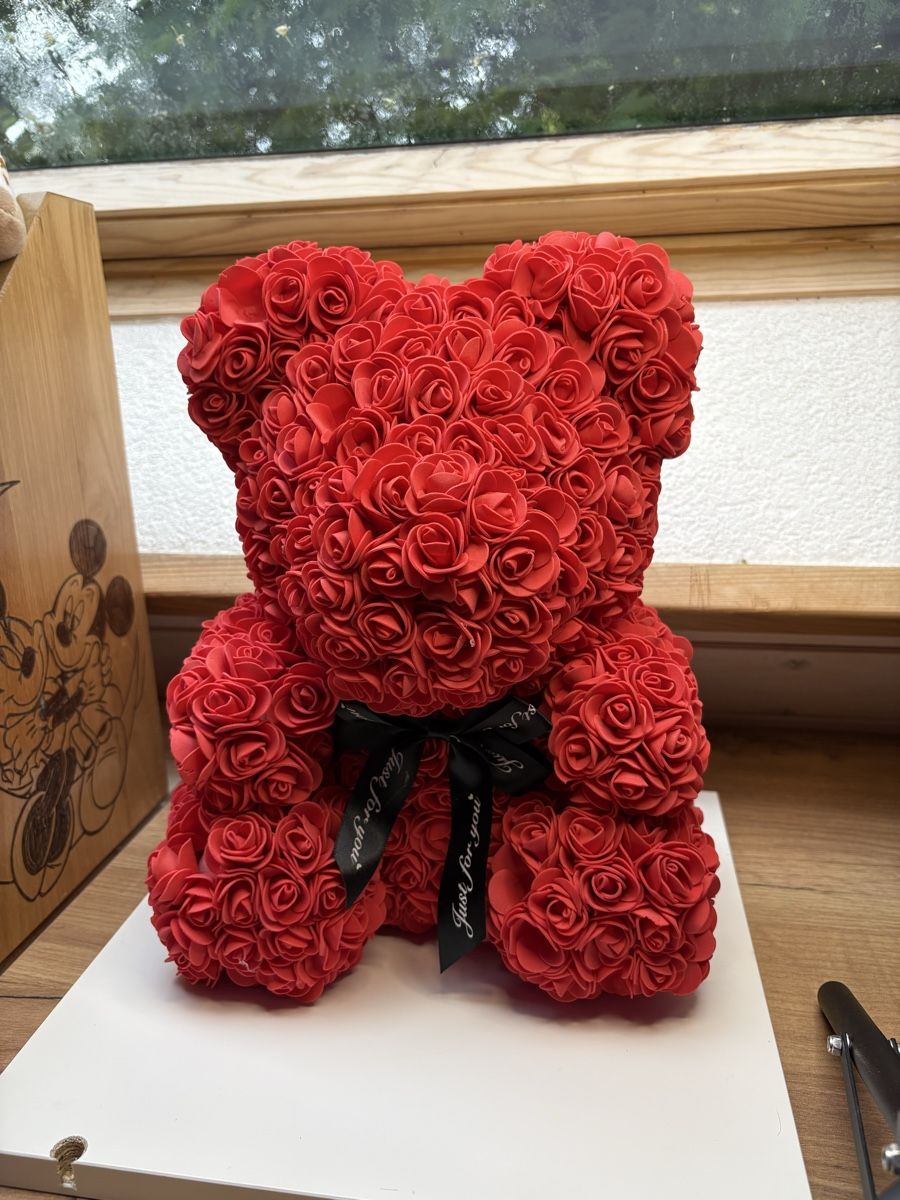 Toutes les décorations: Ourson en fleurs un peu abîmé  – D'occasion à Le Locle par Charlotte_122 2