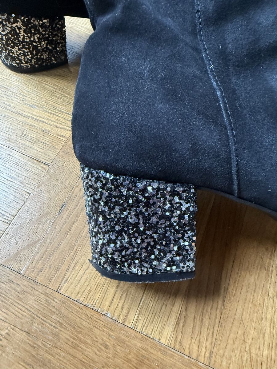 La Redoute Scarpe da donna: Schwarze Stiefeletten mit Glitzer Absatz – Usato da Cham venduto da vio_l9jt 1