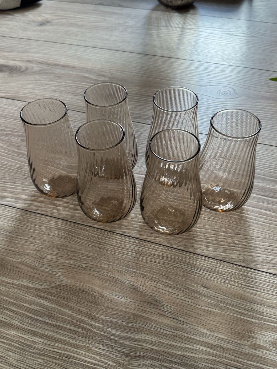 Ikea Tutte le decorazioni: Deko Vasen/Blumenvasen – Usato da Winterthur venduto da 851129