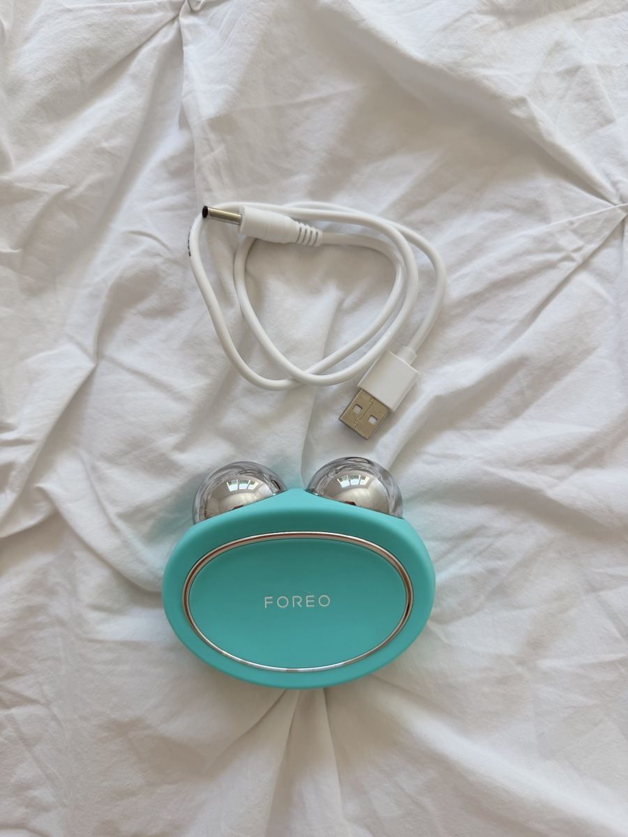 Foreo Soins du visage: Foreo BEAR App-Connected Microcurrent Toning Device – D'occasion à Chamoson par NLo_ 1