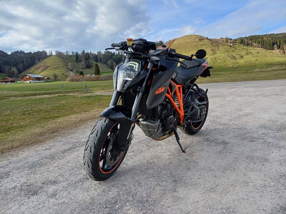 KTM Strada: KTM 1290 Superduke – Usato da Einsiedeln venduto da baumrinde44
