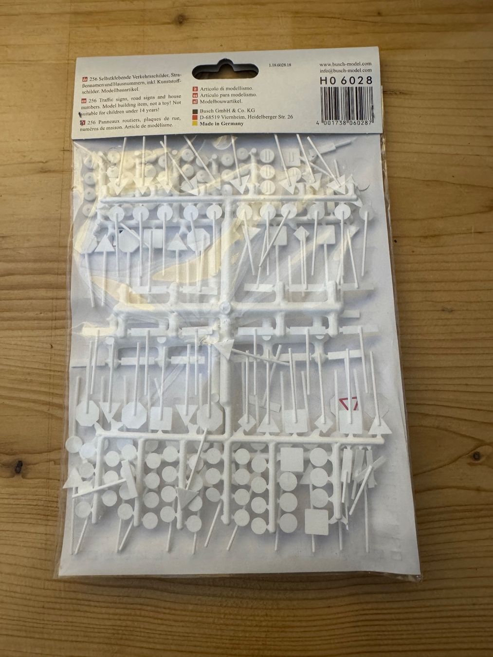 Busch Modelleisenbahnen: Busch Verkehrs Zeichen HO 6028 – Neu und originalverpackt aus Klarsreuti von Sbirolipiero 1